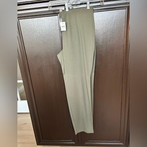 JJill Wearever Olive Green pants. Size Larger